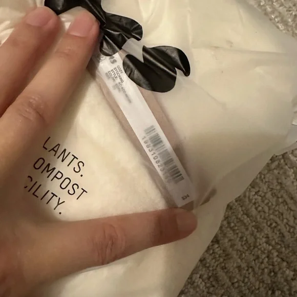 NWTS SKIMS cozy stocking OS ecru - Picture 4 of 4